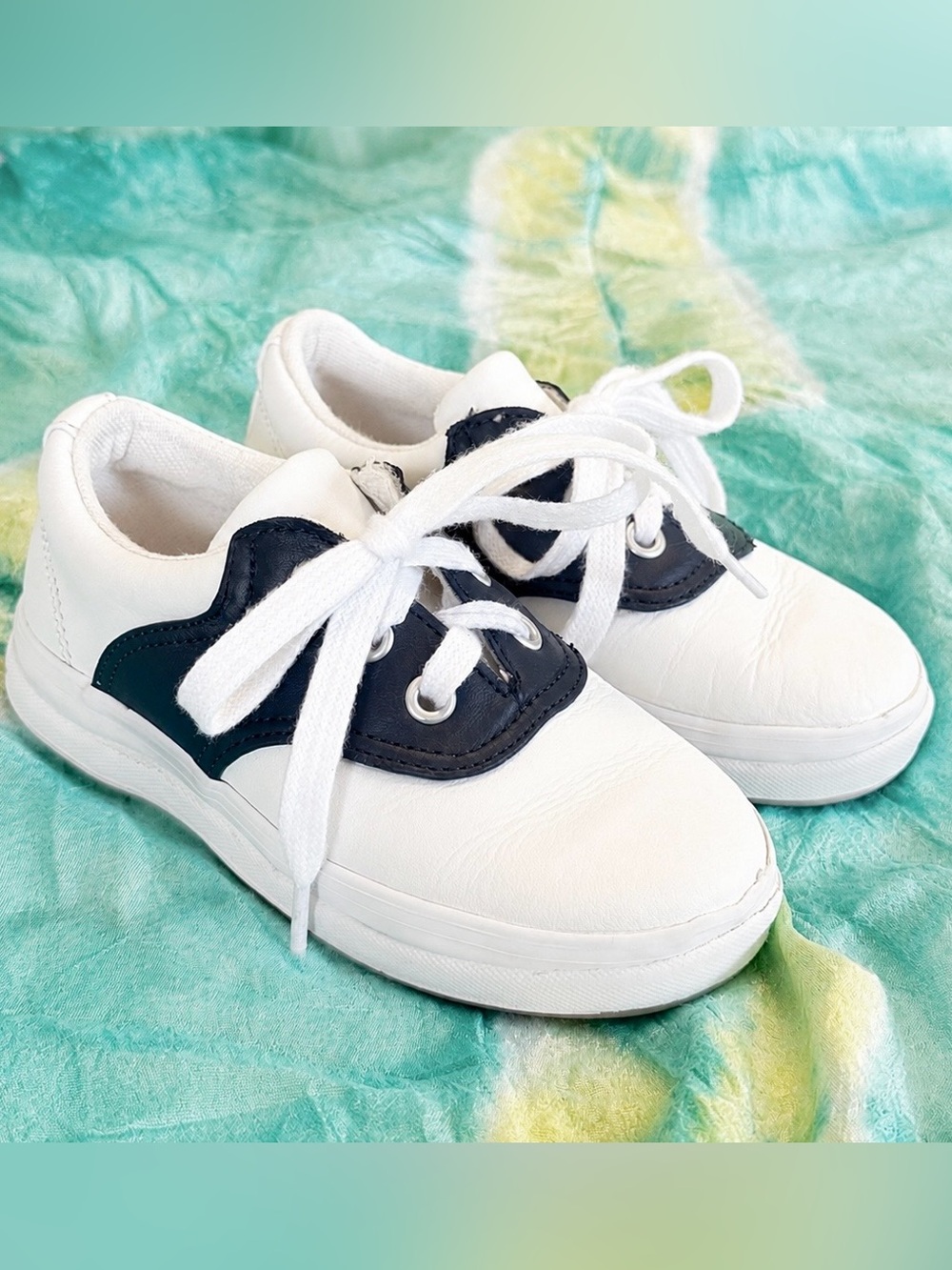 Keds Girls School Days Saddle Sneaker Size 9 W (Wide)